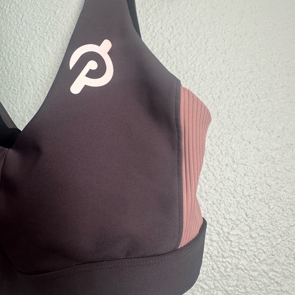 Peloton sports bra size M - Picture 5 of 7